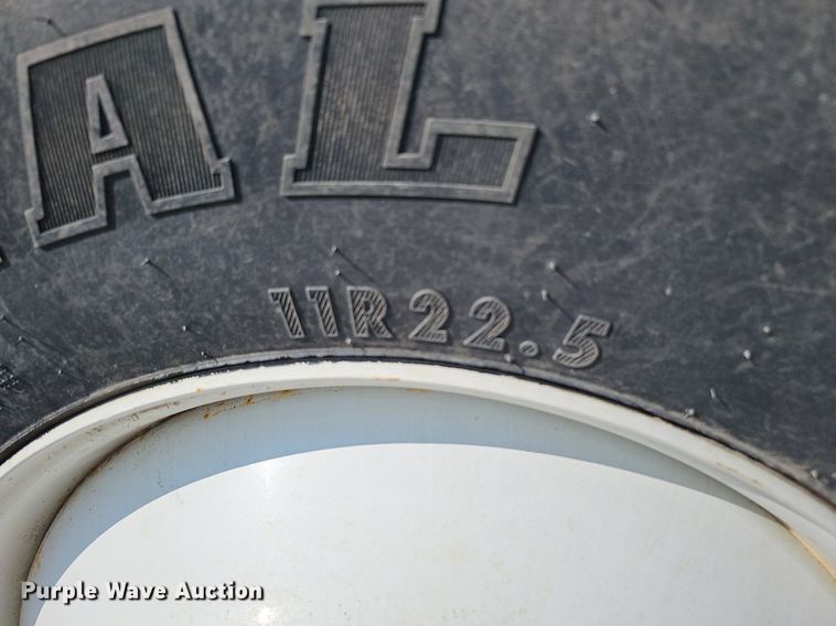 image for item DQ0104 2007 International 7400  dump truck