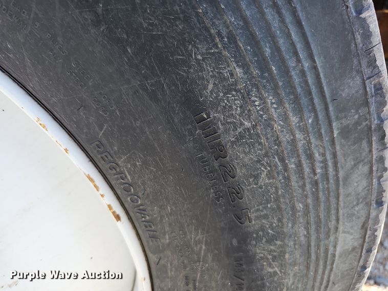 image for item DQ0104 2007 International 7400  dump truck