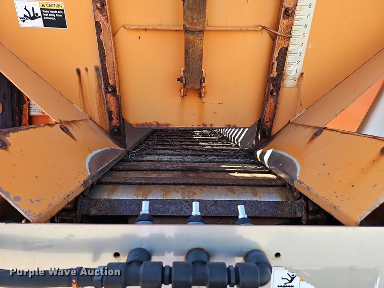 image for item DQ0104 2007 International 7400  dump truck