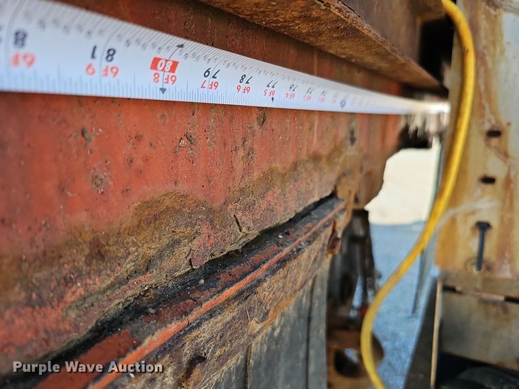 image for item DQ0104 2007 International 7400  dump truck