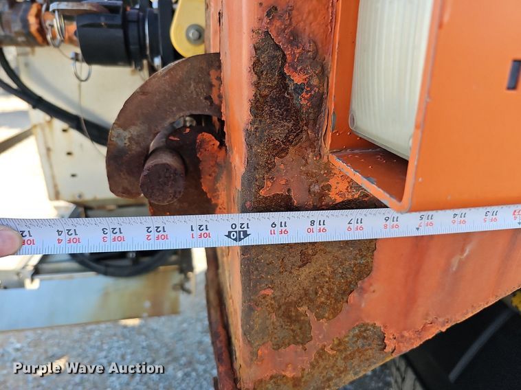 image for item DQ0104 2007 International 7400  dump truck