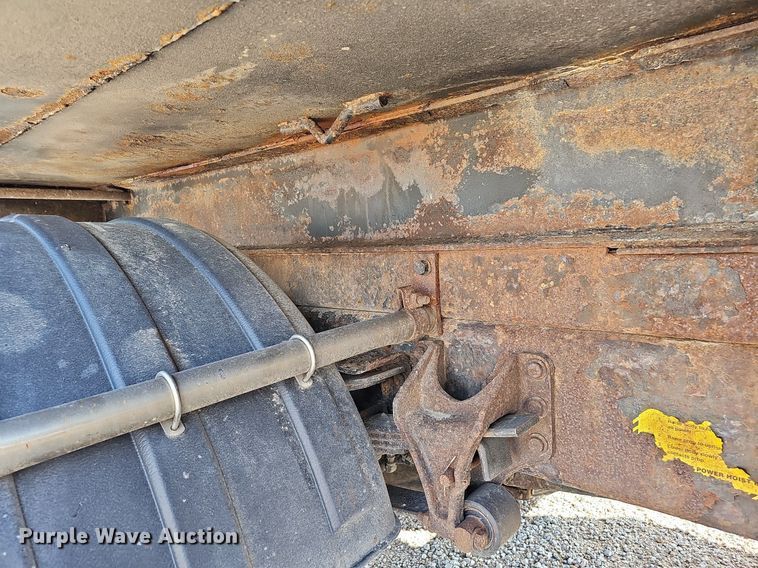 image for item DQ0104 2007 International 7400  dump truck