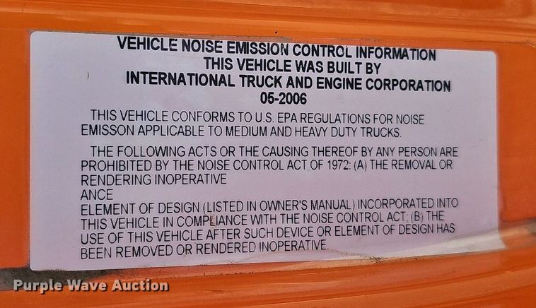 image for item DQ0104 2007 International 7400  dump truck