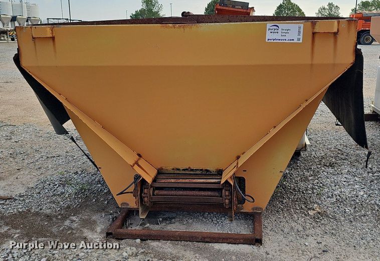 image for item DQ0107 Henderson FSH13X409SS  spreader