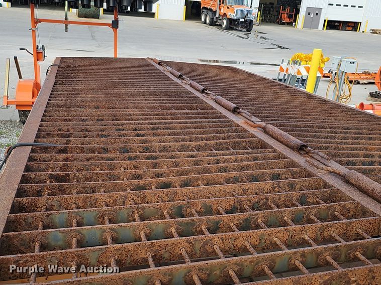 image for item DQ0107 Henderson FSH13X409SS  spreader