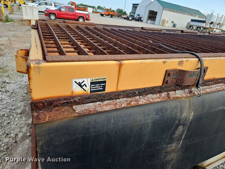 image for item DQ0107 Henderson FSH13X409SS  spreader