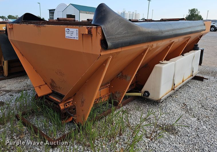 image for item DQ0108 Henderson FSHX13X409SS  spreader