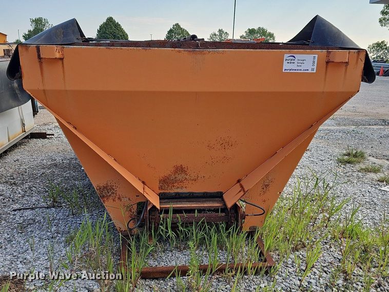 image for item DQ0108 Henderson FSHX13X409SS  spreader