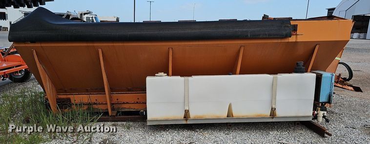 image for item DQ0108 Henderson FSHX13X409SS  spreader