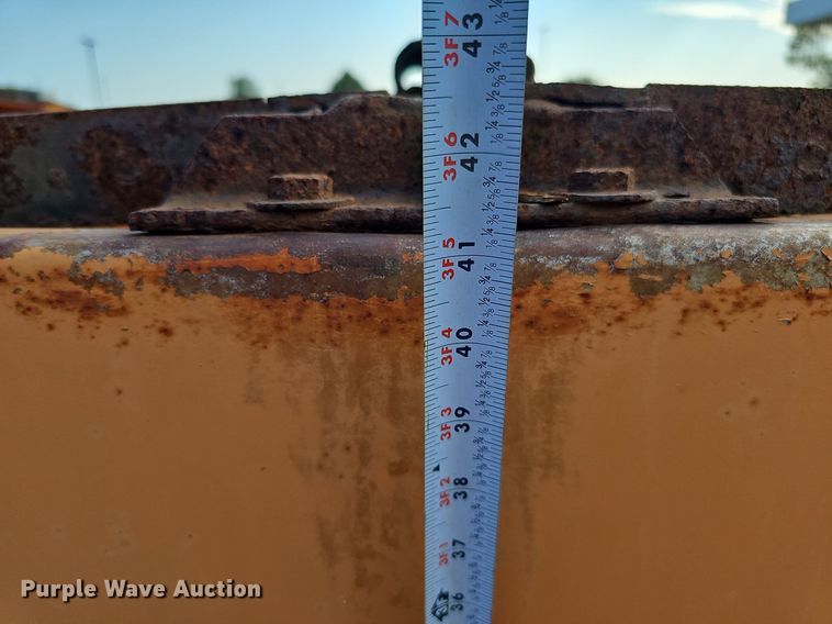 image for item DQ0108 Henderson FSHX13X409SS  spreader