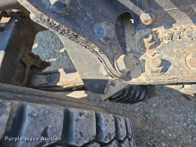 image for item DQ0109 2009 International WorkStar 7400  truck cab and chassis