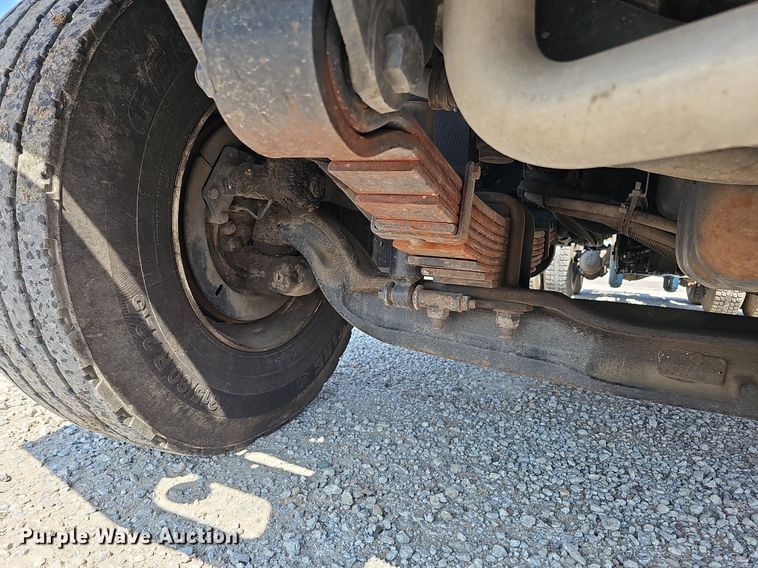 image for item DQ0109 2009 International WorkStar 7400  truck cab and chassis