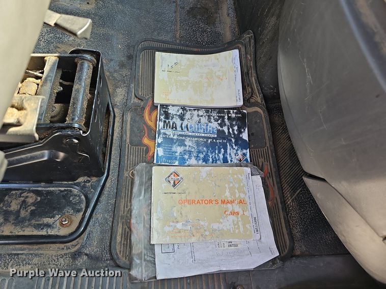 image for item DQ0109 2009 International WorkStar 7400  truck cab and chassis