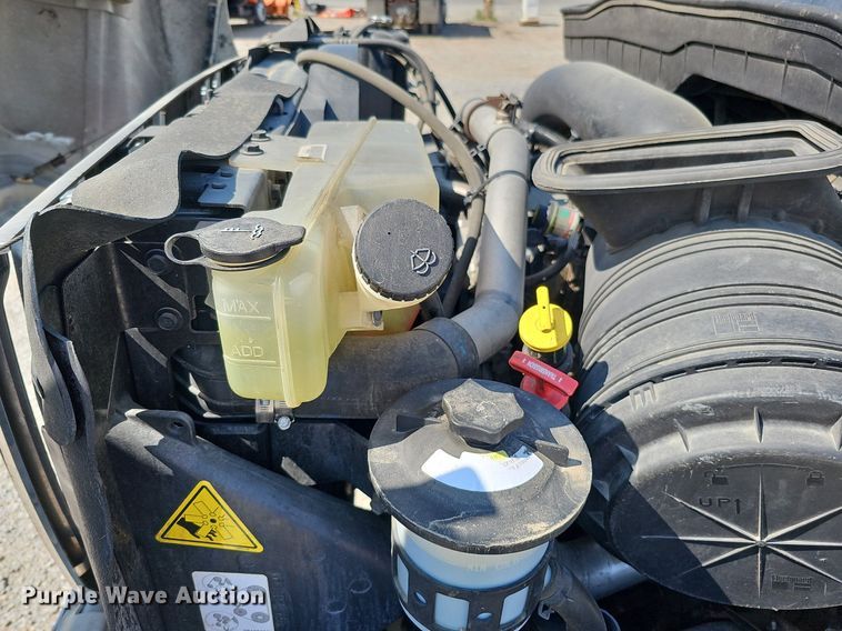 image for item DQ0109 2009 International WorkStar 7400  truck cab and chassis