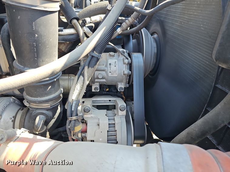 image for item DQ0109 2009 International WorkStar 7400  truck cab and chassis