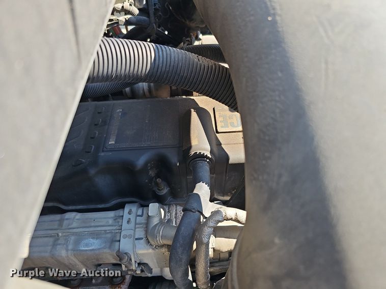 image for item DQ0109 2009 International WorkStar 7400  truck cab and chassis