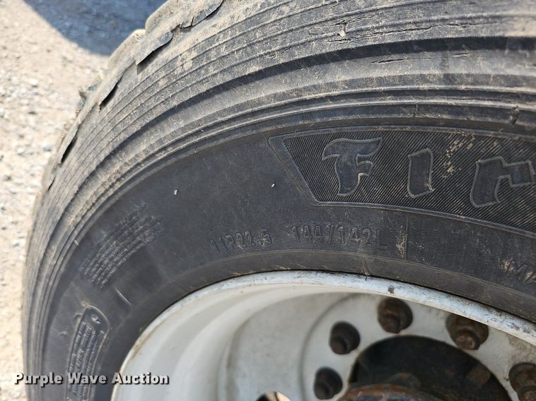 image for item DQ0109 2009 International WorkStar 7400  truck cab and chassis