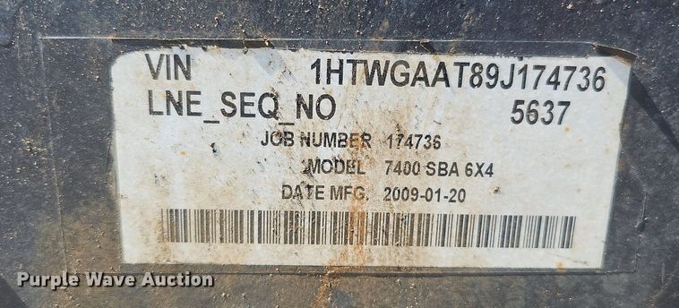 image for item DQ0109 2009 International WorkStar 7400  truck cab and chassis