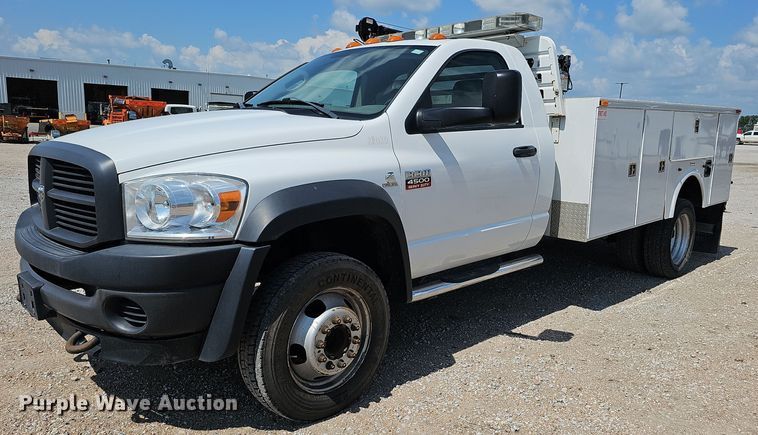 image for item DQ0110 2009 Dodge Ram 4500HD  utility / service truck