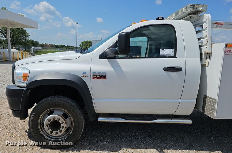 image for item DQ0110 2009 Dodge Ram 4500HD  utility / service truck