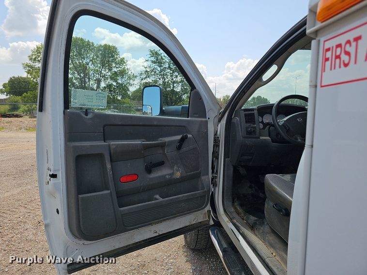 image for item DQ0110 2009 Dodge Ram 4500HD  utility / service truck