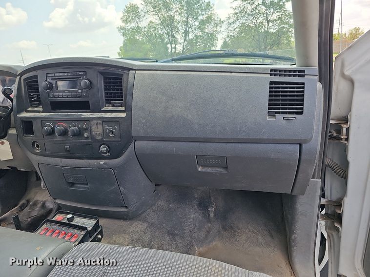 image for item DQ0110 2009 Dodge Ram 4500HD  utility / service truck