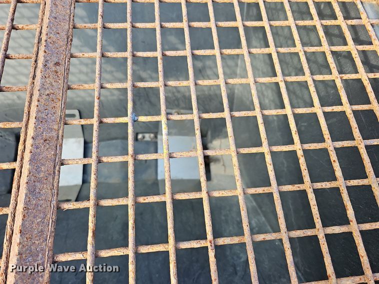 image for item DQ0111 SaltDogg SHPE 1500  spreader