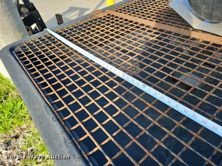 image for item DQ0111 SaltDogg SHPE 1500  spreader