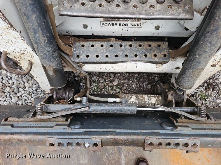 image for item DQ0112 2006 Bobcat S250  skid steer loader