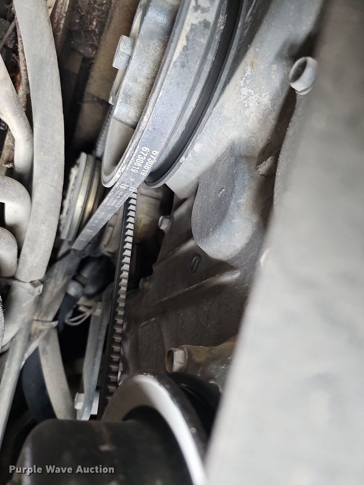 image for item DQ0112 2006 Bobcat S250  skid steer loader