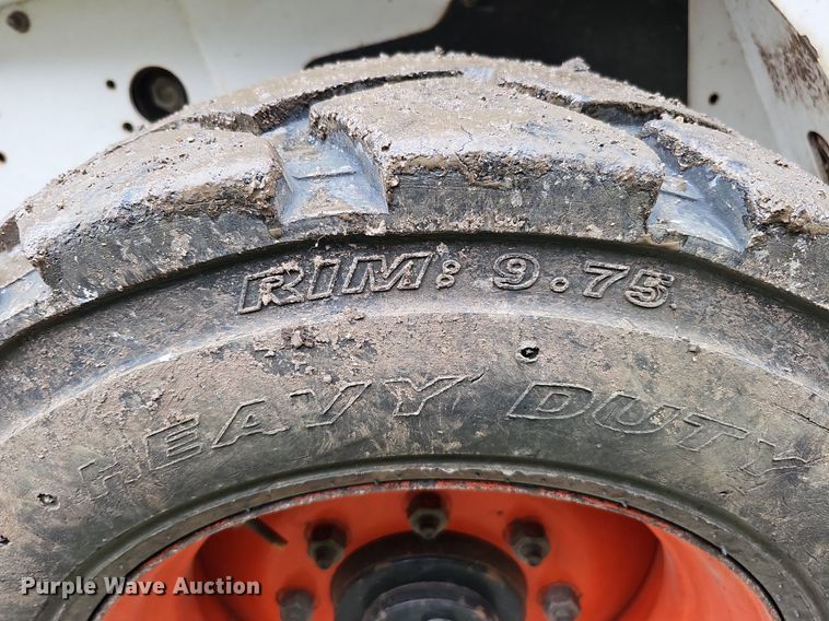 image for item DQ0112 2006 Bobcat S250  skid steer loader