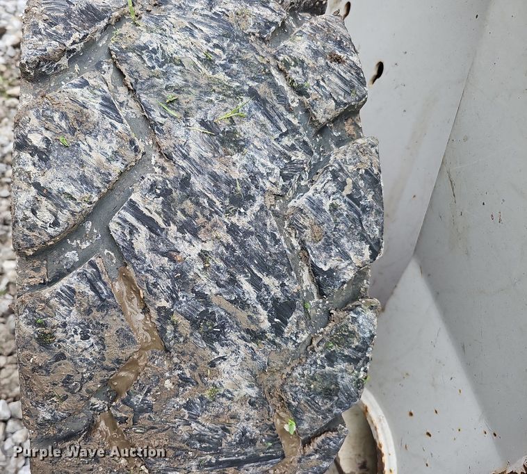 image for item DQ0112 2006 Bobcat S250  skid steer loader