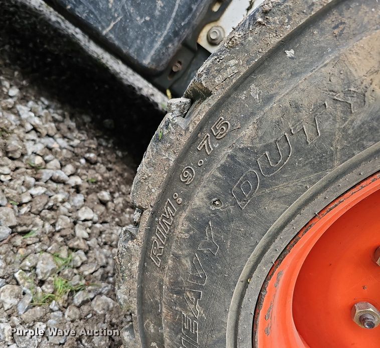 image for item DQ0112 2006 Bobcat S250  skid steer loader