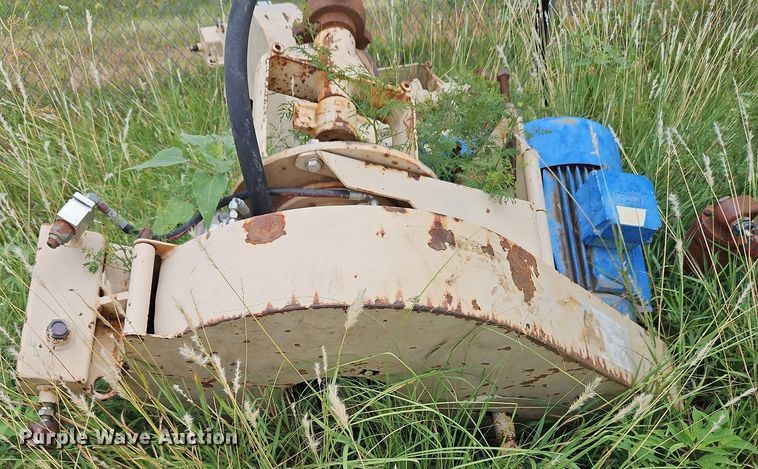 image for item DQ1834 Oilfield equipment