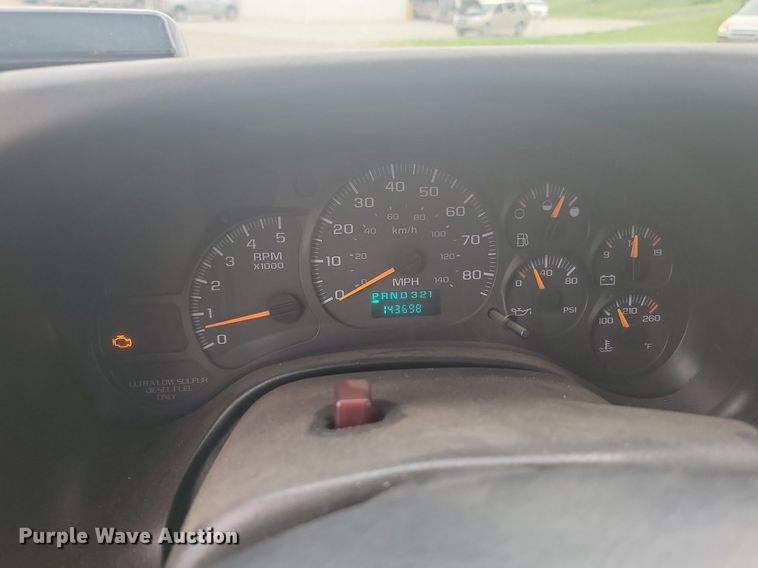 image for item DQ7516 2008 Chevrolet C5500  shuttle bus