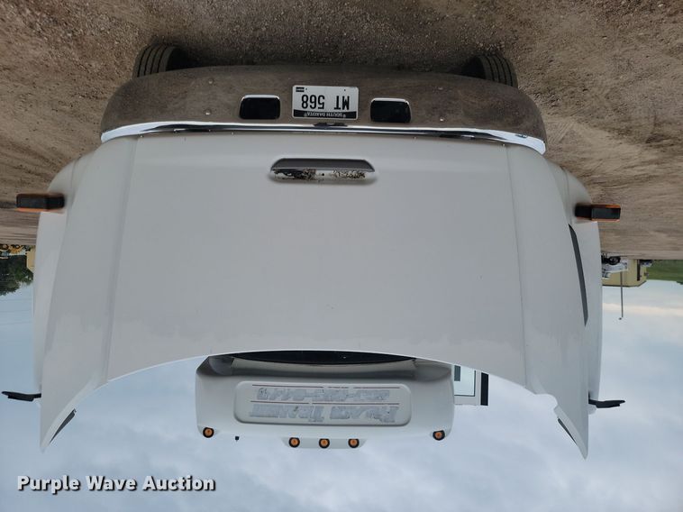 image for item DQ7517 2008 Chevrolet C5500  shuttle bus