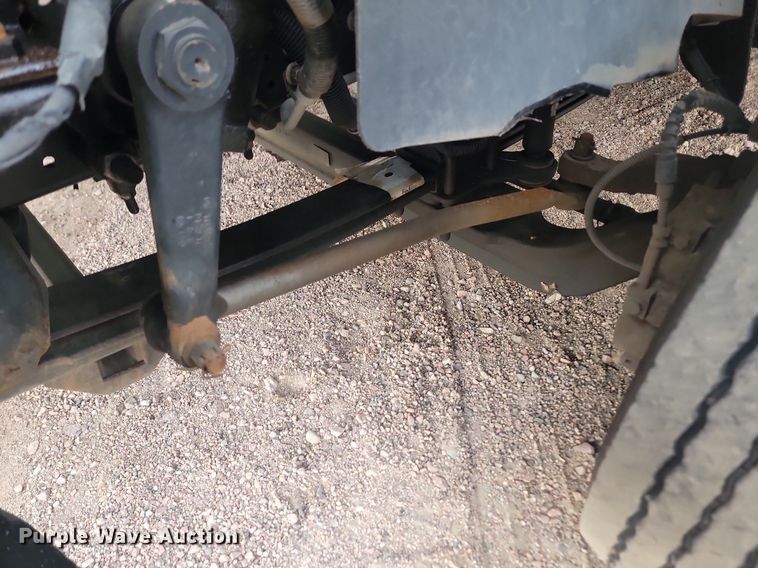 image for item DQ7517 2008 Chevrolet C5500  shuttle bus