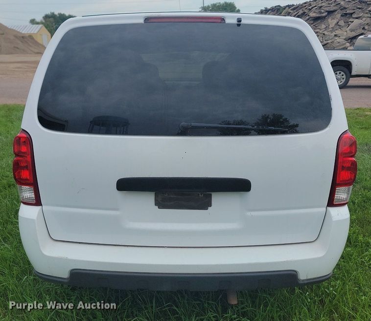 image for item DQ7518 2008 Chevrolet Uplander  van