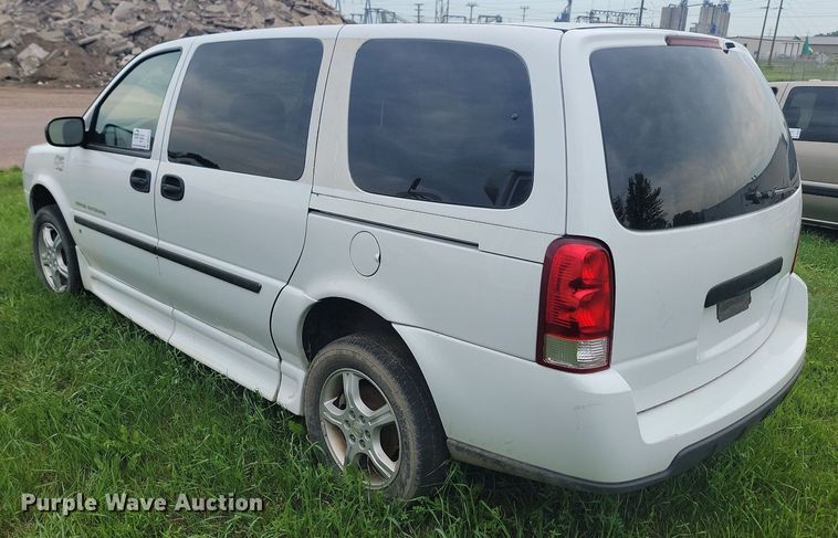 image for item DQ7518 2008 Chevrolet Uplander  van