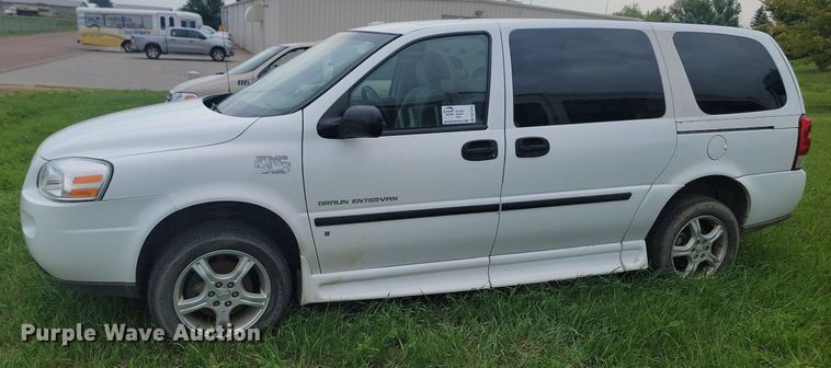 image for item DQ7518 2008 Chevrolet Uplander  van