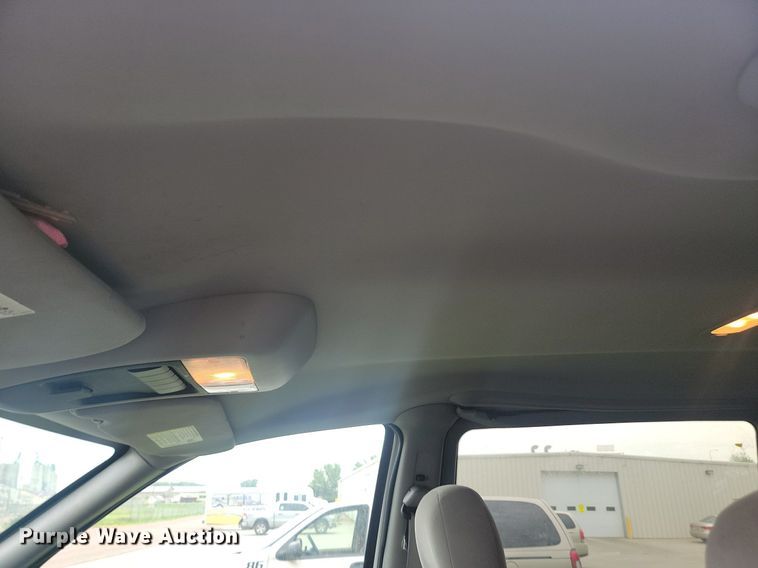 image for item DQ7518 2008 Chevrolet Uplander  van