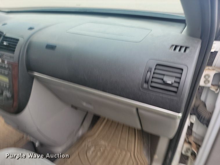 image for item DQ7518 2008 Chevrolet Uplander  van