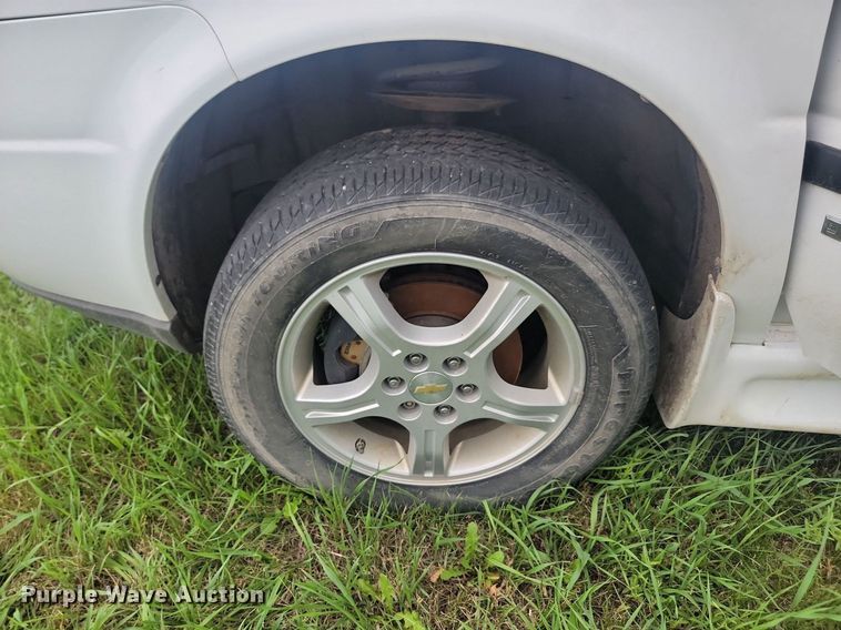 image for item DQ7518 2008 Chevrolet Uplander  van