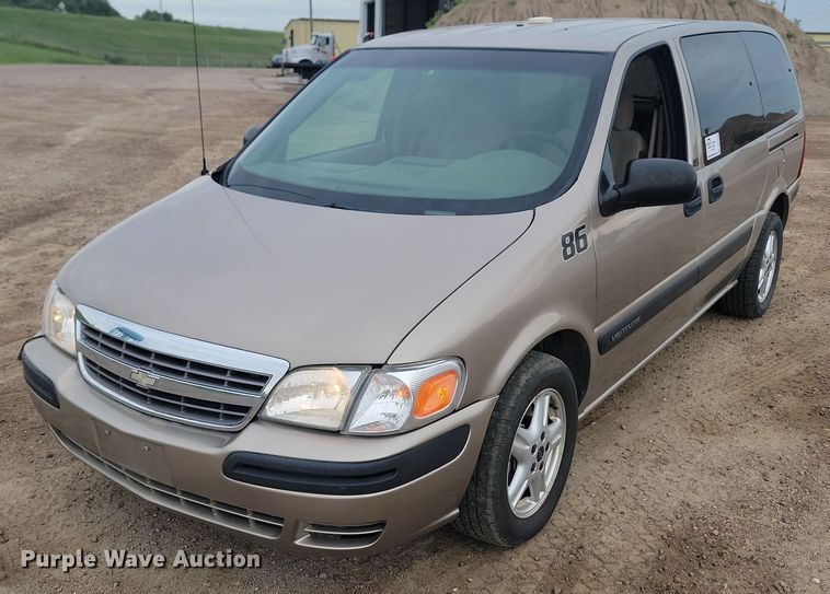 image for item DQ7519 2003 Chevrolet Venture  van