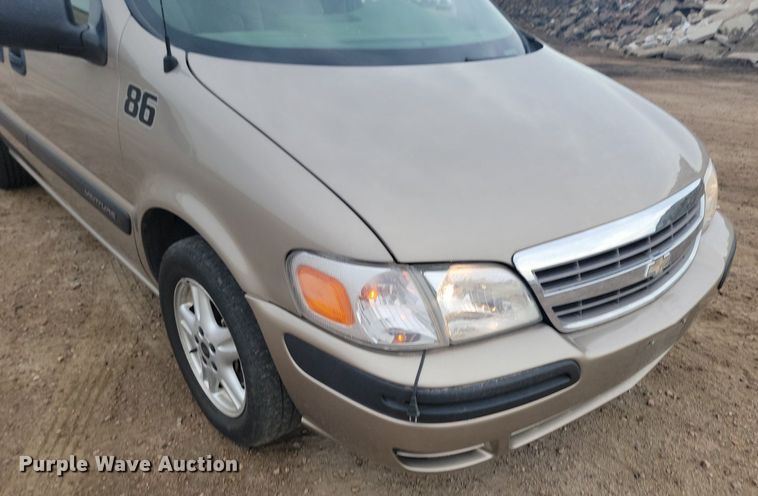 image for item DQ7519 2003 Chevrolet Venture  van