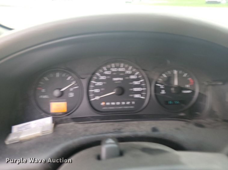 image for item DQ7519 2003 Chevrolet Venture  van