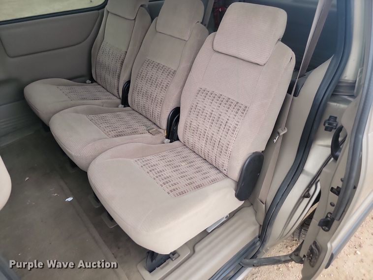 image for item DQ7519 2003 Chevrolet Venture  van