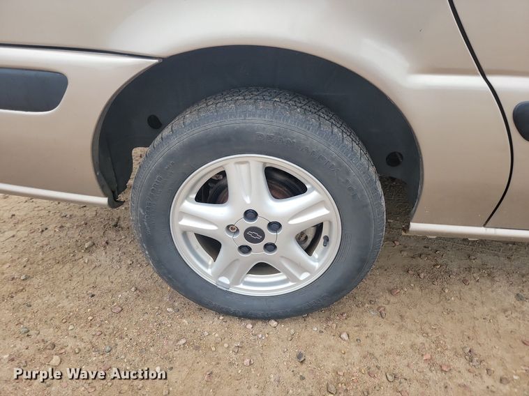 image for item DQ7519 2003 Chevrolet Venture  van