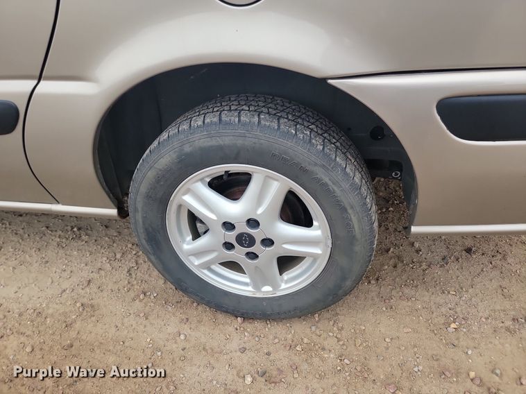 image for item DQ7519 2003 Chevrolet Venture  van