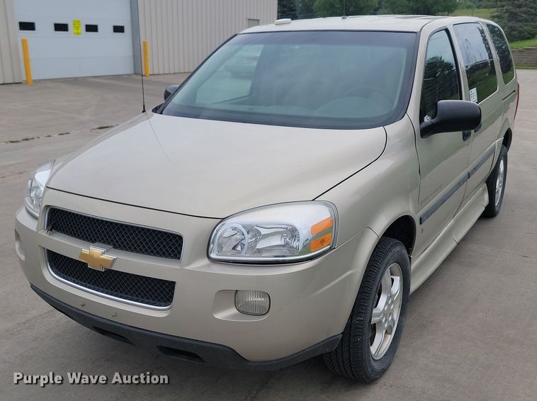 image for item DQ7520 2007 Chevrolet Uplander  van